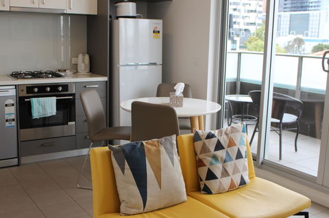 Poplar Box Hill Apartment - Accommodation Redcliffe 2