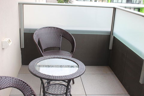 Poplar Box Hill Apartment - Accommodation Redcliffe 0
