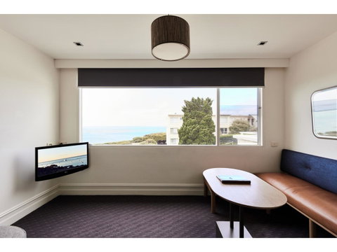 Hotel Sorrento - Accommodation Redcliffe 9