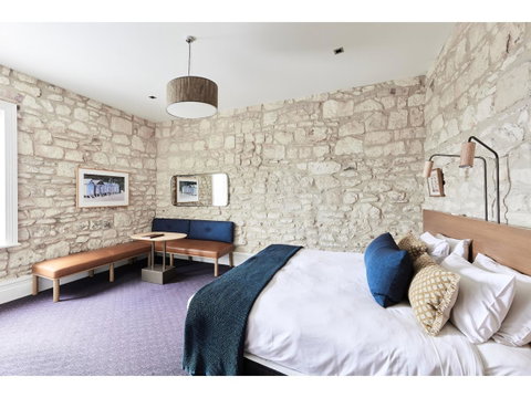 Hotel Sorrento - Accommodation Redcliffe 8