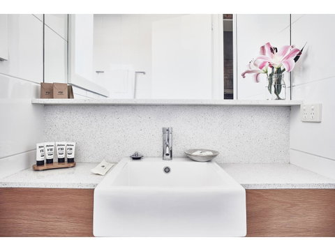 Hotel Sorrento - Accommodation Redcliffe 28