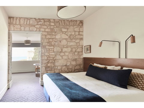 Hotel Sorrento - Accommodation Redcliffe 10