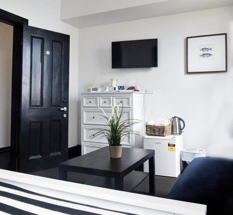 The Royal Hotel Mornington - Accommodation Redcliffe 14
