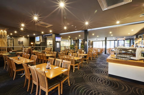 Mornington Hotel - Accommodation Redcliffe 11