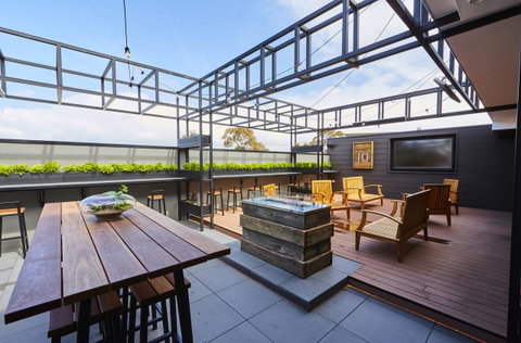 Mornington Hotel - Accommodation Redcliffe 6