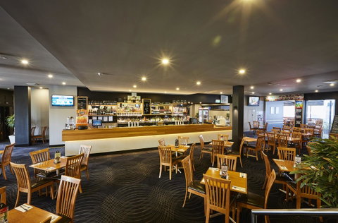 Mornington Hotel - Accommodation Redcliffe 10