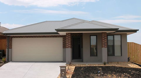 Atarhi Villas - Melbourne - Accommodation Redcliffe 0