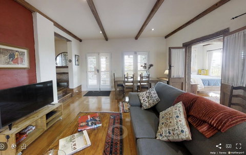 Villa Mallorca - Accommodation Redcliffe 5