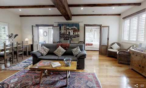 Villa Mallorca - Accommodation Redcliffe 4