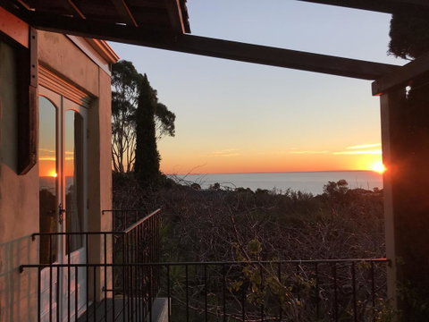Villa Mallorca - Accommodation Redcliffe 27