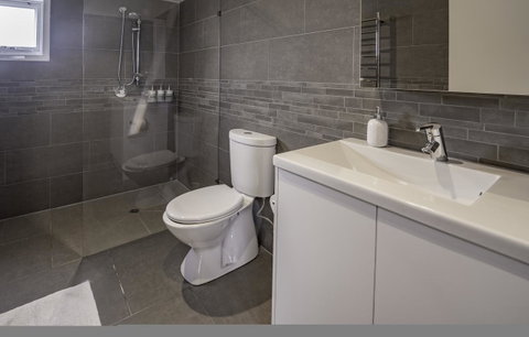 Bayview Loft - Accommodation Redcliffe 8