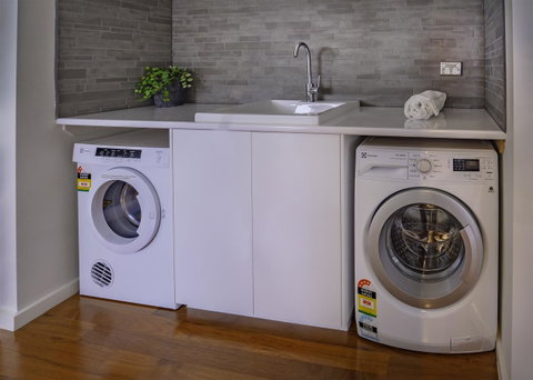 Bayview Loft - Accommodation Redcliffe 6