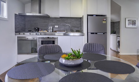 Bayview Loft - Accommodation Redcliffe 18