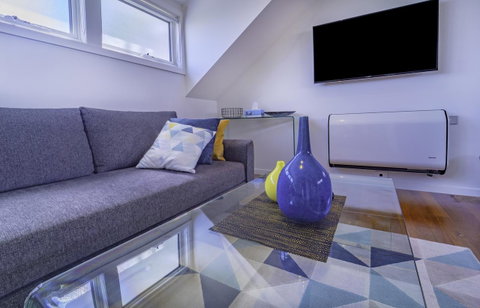 Bayview Loft - Accommodation Redcliffe 15