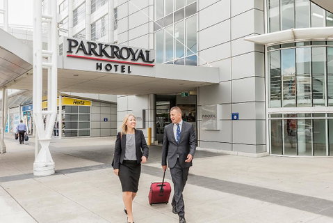 PARKROYAL Melbourne Airport - Accommodation Redcliffe 2