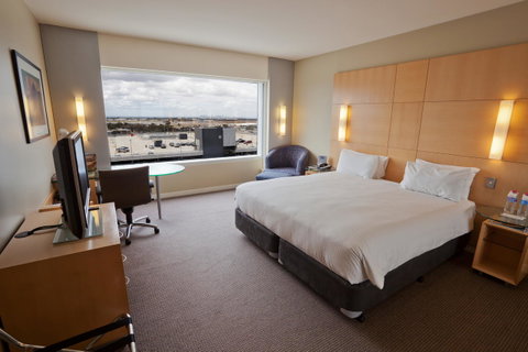 PARKROYAL Melbourne Airport - Accommodation Redcliffe 32