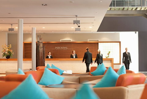 PARKROYAL Melbourne Airport - Accommodation Redcliffe 8