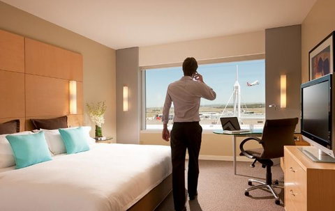 PARKROYAL Melbourne Airport - Accommodation Redcliffe 40