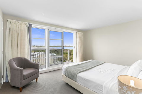Deep Blue Hotel & Hot Springs - Accommodation Redcliffe 26