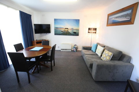 Mornington Motel - Accommodation Redcliffe 19
