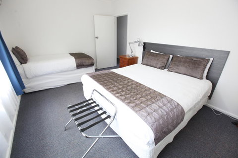 Mornington Motel - Accommodation Redcliffe 3