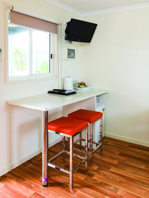 Amaroo Park - Accommodation Redcliffe 3