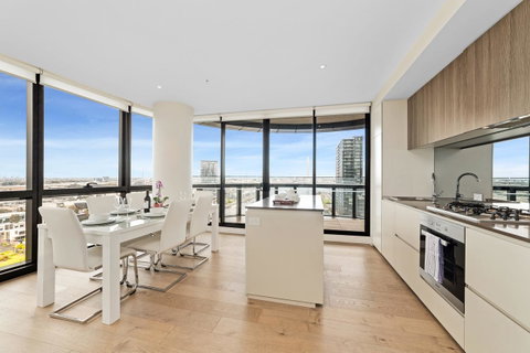 Best Views On Collins - Accommodation Redcliffe 27