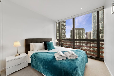 Best Views On Collins - Accommodation Redcliffe 22