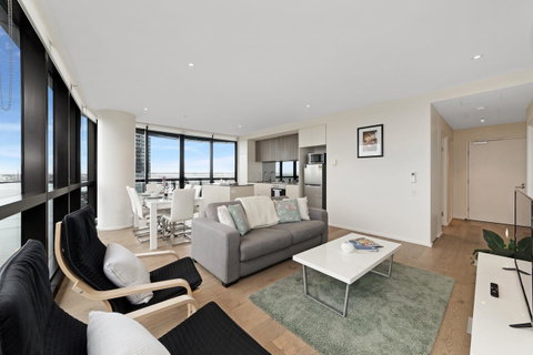 Best Views On Collins - Accommodation Redcliffe 25