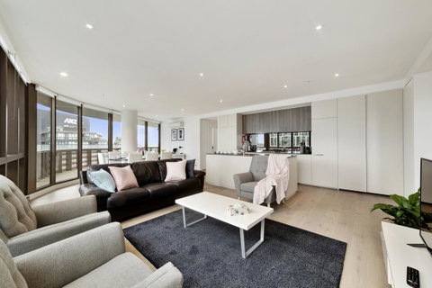 Best Views On Collins - Accommodation Redcliffe 19