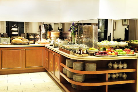 The Langham Melbourne - Accommodation Redcliffe 14