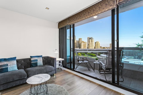 Waterfront Melbourne Apartments - Accommodation Redcliffe 25