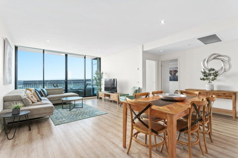 Waterfront Melbourne Apartments - Accommodation Redcliffe 4