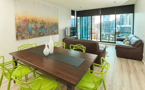 Waterfront Melbourne Apartments - Accommodation Redcliffe 18