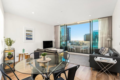 Waterfront Melbourne Apartments - Accommodation Redcliffe 11