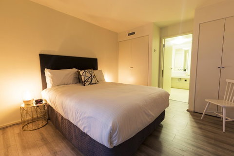 Waterfront Melbourne Apartments - Accommodation Redcliffe 39