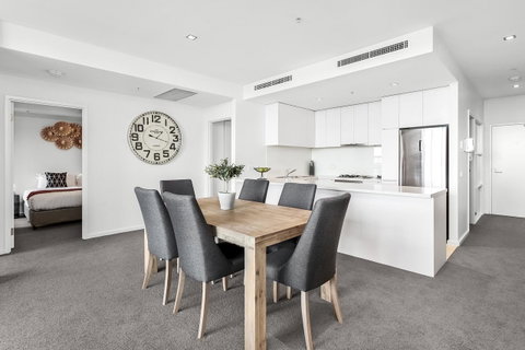 Waterfront Melbourne Apartments - Accommodation Redcliffe 31