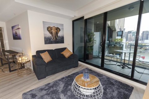 Waterfront Melbourne Apartments - Accommodation Redcliffe 42