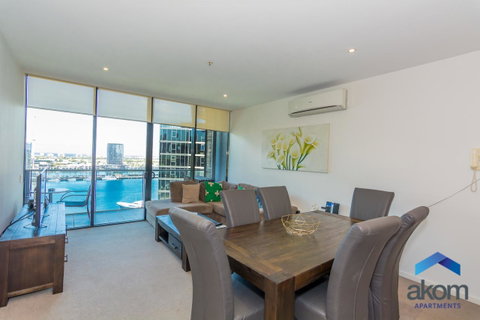 AKOM AT Docklands - Accommodation Redcliffe 5