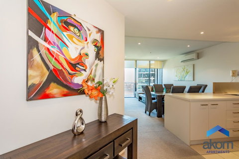 AKOM AT Docklands - Accommodation Redcliffe 3