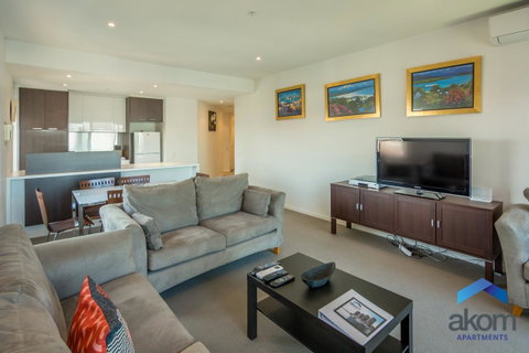 AKOM AT Docklands - Accommodation Redcliffe 15