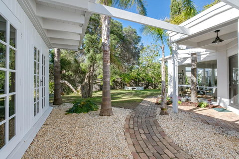Oasis On Grange - Accommodation Redcliffe 15