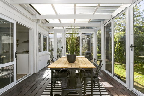 Oasis On Grange - Accommodation Redcliffe 6