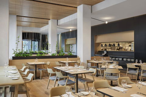 Vibe Hotel Melbourne Docklands - Accommodation Redcliffe 35