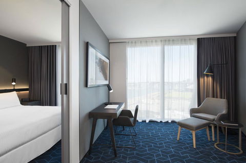 Vibe Hotel Melbourne Docklands - Accommodation Redcliffe 37