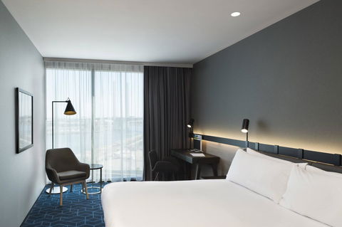 Vibe Hotel Melbourne Docklands - Accommodation Redcliffe 41