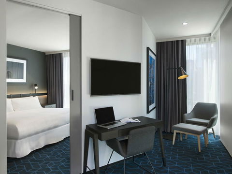 Vibe Hotel Melbourne Docklands - Accommodation Redcliffe 12