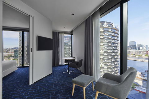 Vibe Hotel Melbourne Docklands - Accommodation Redcliffe 3