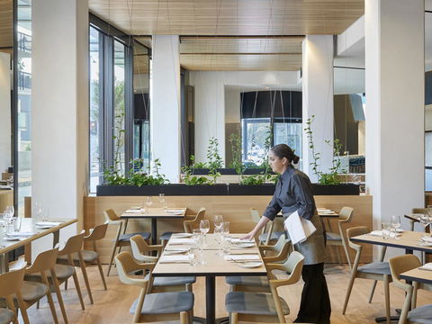 Vibe Hotel Melbourne Docklands - Accommodation Redcliffe 17