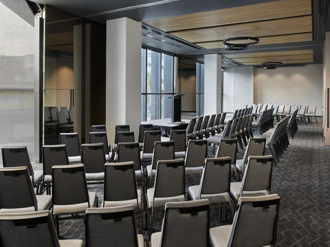 Vibe Hotel Melbourne Docklands - Accommodation Redcliffe 33